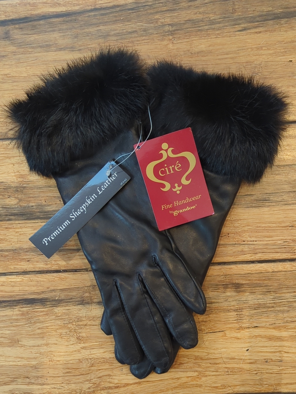 Ciré Premium Black Sheepskin Leather Gloves with Fur Cuff
